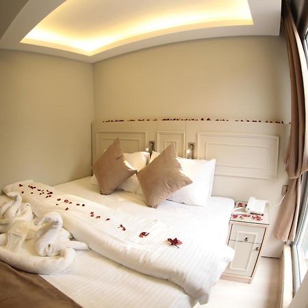 X-Nellyi Hotel อิสตันบูล ภายนอก รูปภาพ