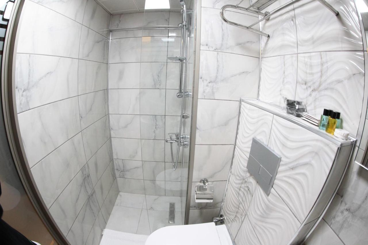 X-Nellyi Hotel อิสตันบูล ภายนอก รูปภาพ